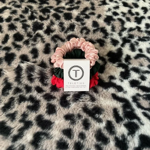 Teleties Silk Scrunchies 3pcs - Picture 5 of 6